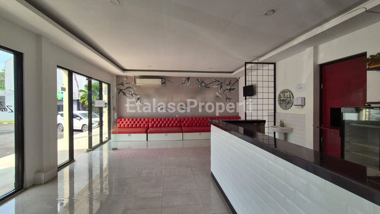Foto properti Disewakan Tempat Usaha Untuk Cafe Di Raya Jemursari 2