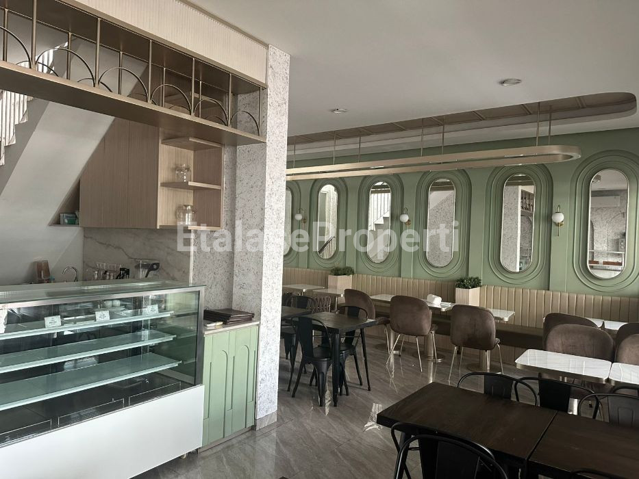 Foto properti Disewakan 2 Ruko Jejer Di San Antonio Pakuwon City 3