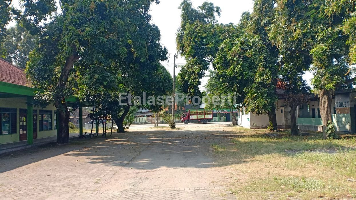Foto properti JUAL TANAH  & BANGUNAN  ZONA  INDUSTRI BERLOKASI DI KABUPATEN PERAK - JOMBANG, JAWA TIMUR. 3