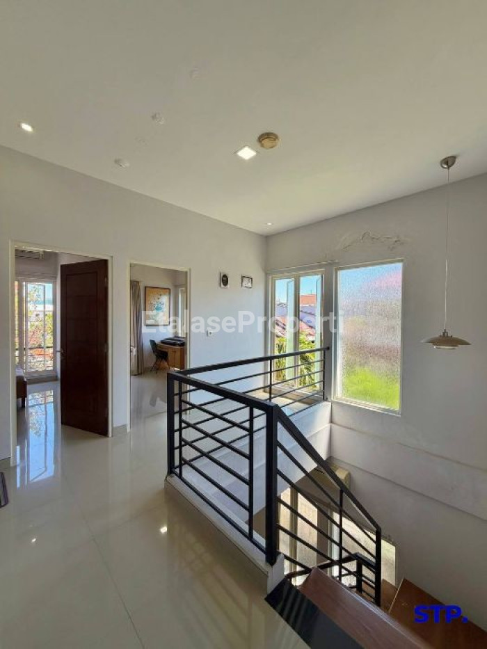 Foto properti Jual Rumah Hoek Siap Huni Di Wisma Mukti Klampis Semolo 5