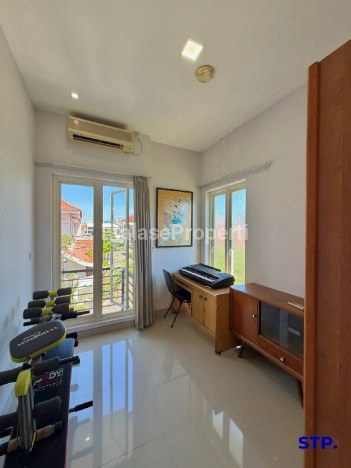 Foto properti Jual Rumah Hoek Siap Huni Di Wisma Mukti Klampis Semolo 7