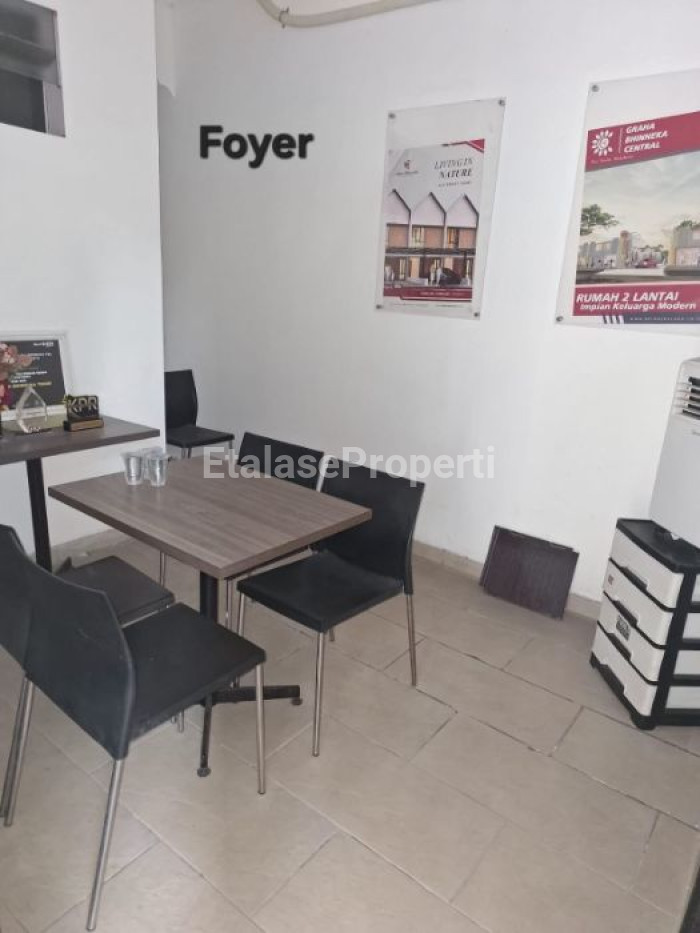 Foto properti Disewakan Rumah Darmo Permai Selatan Dekat Wiyung 3