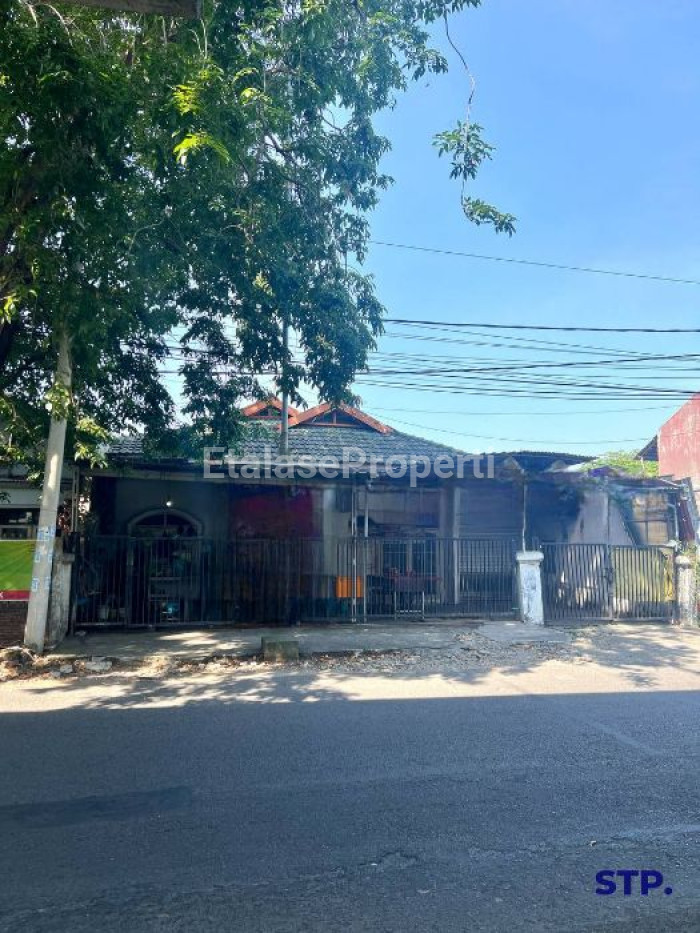 Foto properti Disewakan Rumah Usaha Di Jalan Raya Taman Asri Pondok Tjandra, Sidoarjo 2
