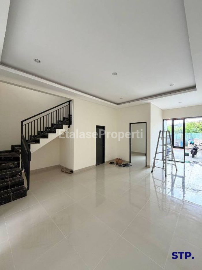 Foto properti Rumah Baru 2 Lantai Di Rungkut Mapan Banyak Bonus 2
