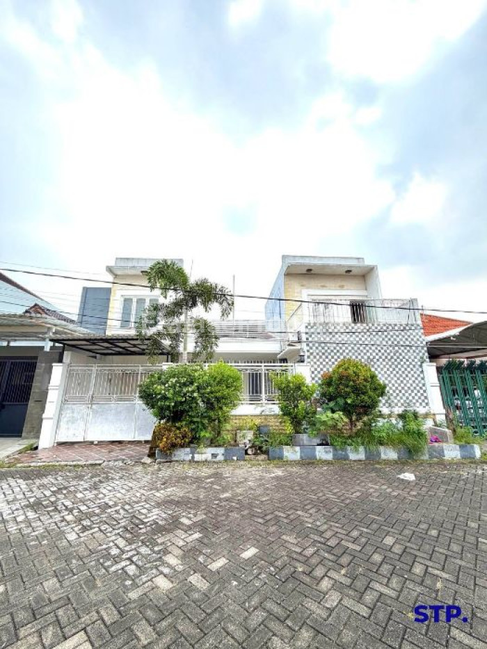Foto properti Rumah Tinggal / Kantor Di Perumahan Manyar Tirtomoyo 1