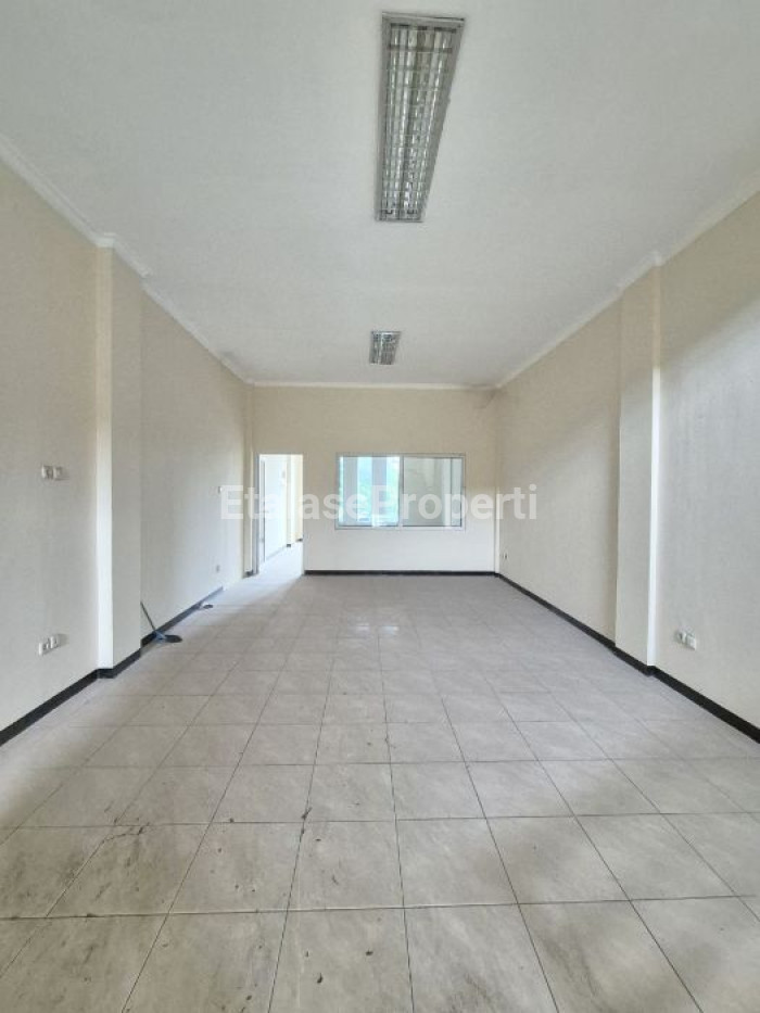 Foto properti Disewakan Ruko Di Raya Merr Dekat Unair 2