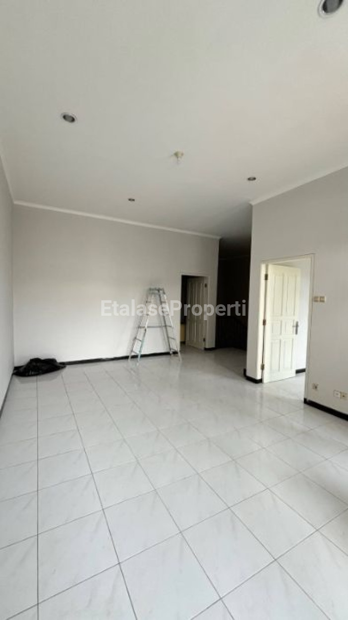 Foto properti Disewakan Rumah Bagus Di Dharmahusada Mas 2