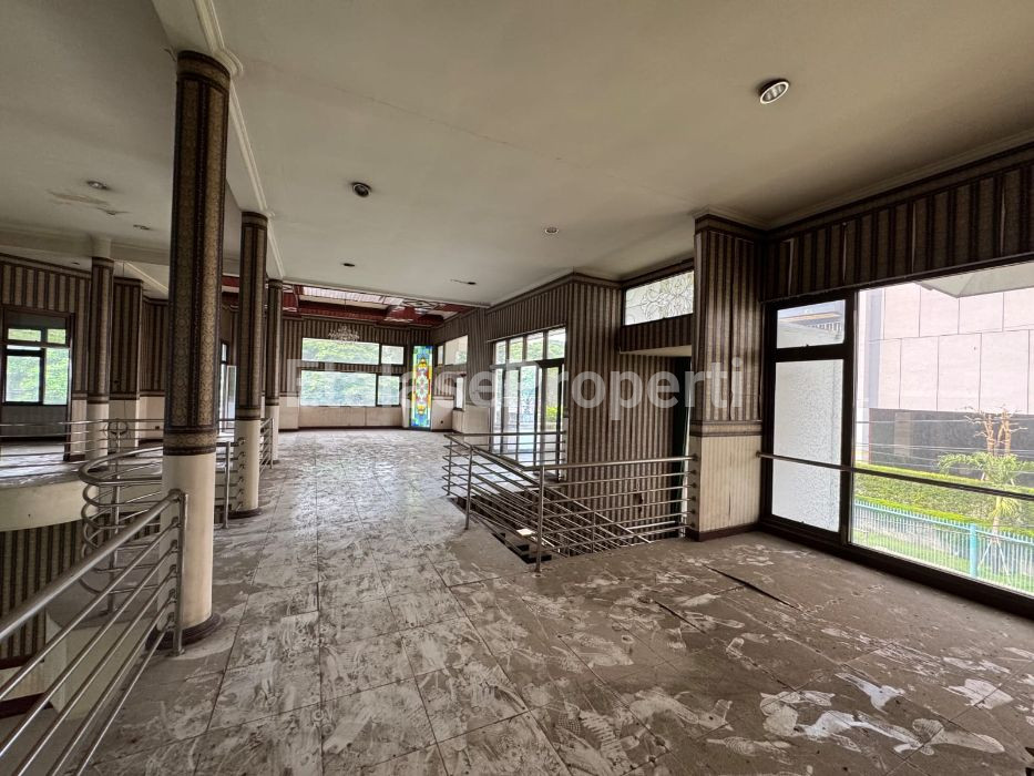 Foto properti Disewakan Rumah Usaha Di Jl Raya Kupang Indah Area Komersial 5