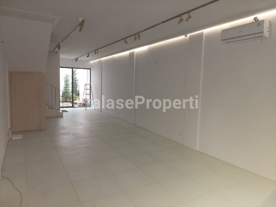 Foto properti Dijual/disewakan Ruko Moca Centra 2