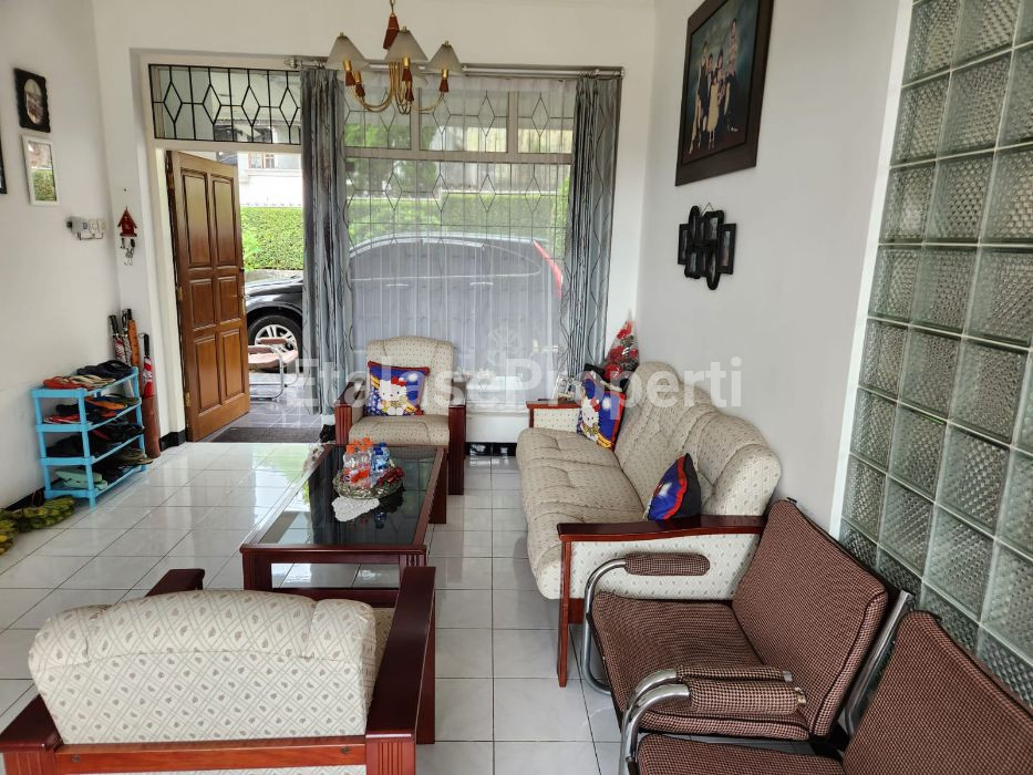 Foto properti DIJUAL:VILLA TRERES Jl.Raya,sebelah Htl View 4