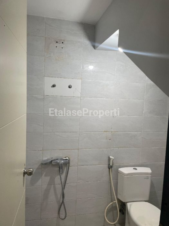 Foto properti Disewakan Rumah Siap Huni Di Opal Pondok Chandra 4
