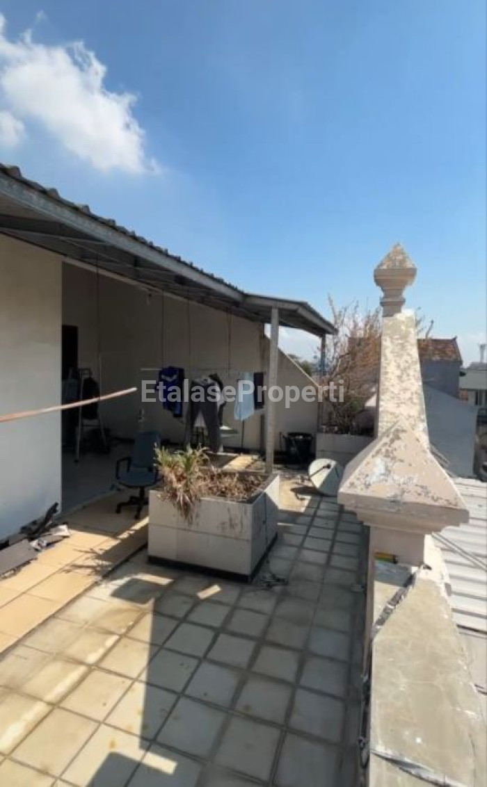 Foto properti RUMAH DIJUAL PLOSO TIMUR 7
