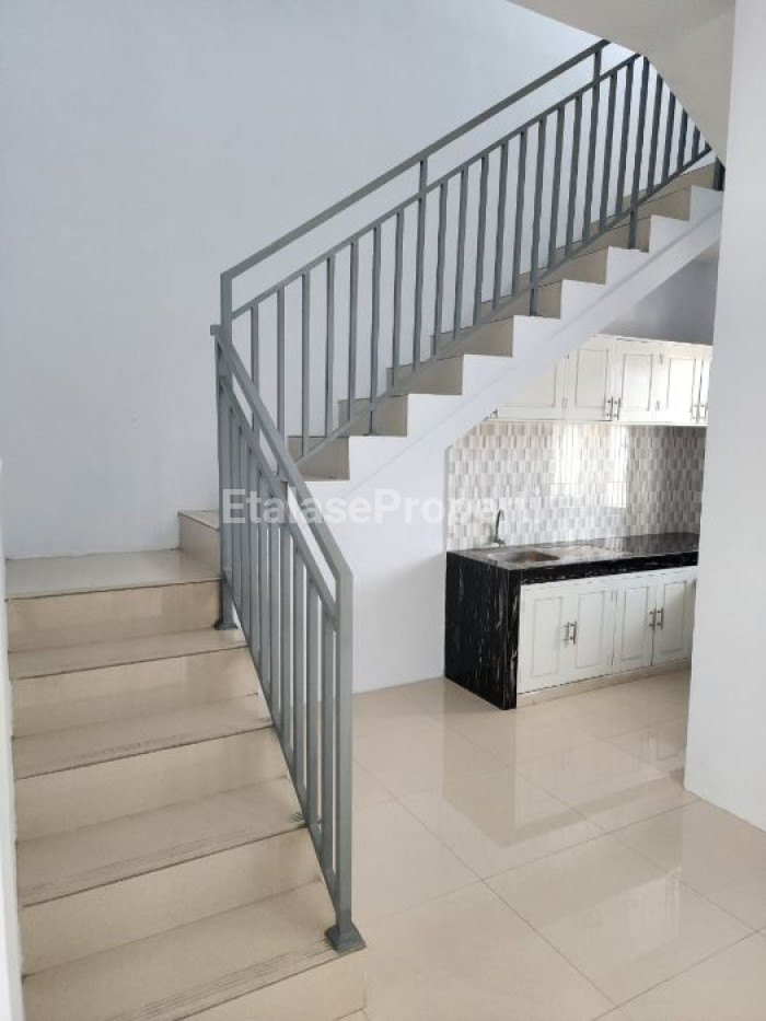 Foto properti Rumah Dijual Ploso Timur VII 2