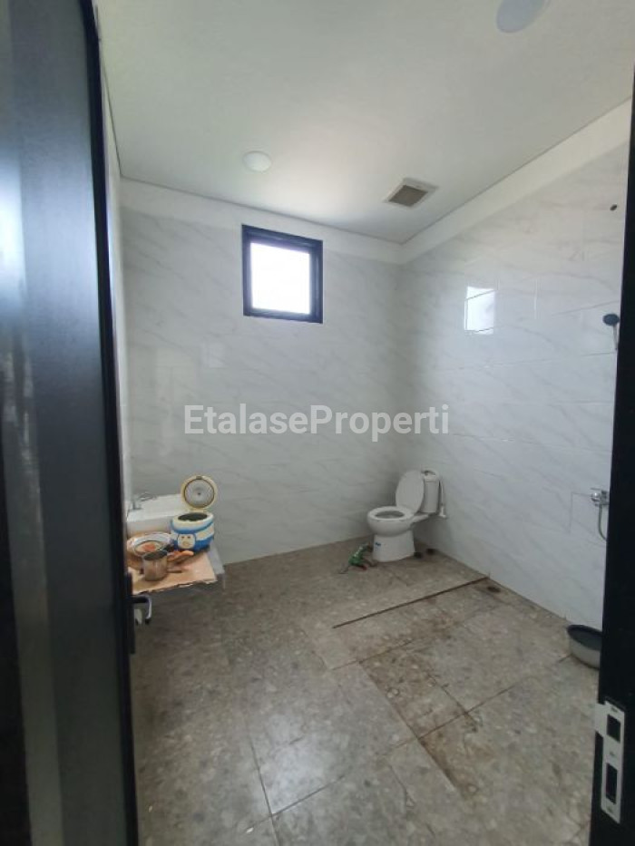 Foto properti RUMAH SUTOREJO SELATAN 5