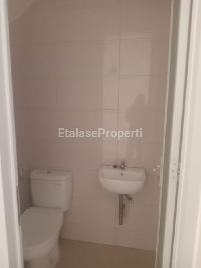 Foto properti Jual  Rumah Baru Gress Royal Residence Cluster Harewood 2