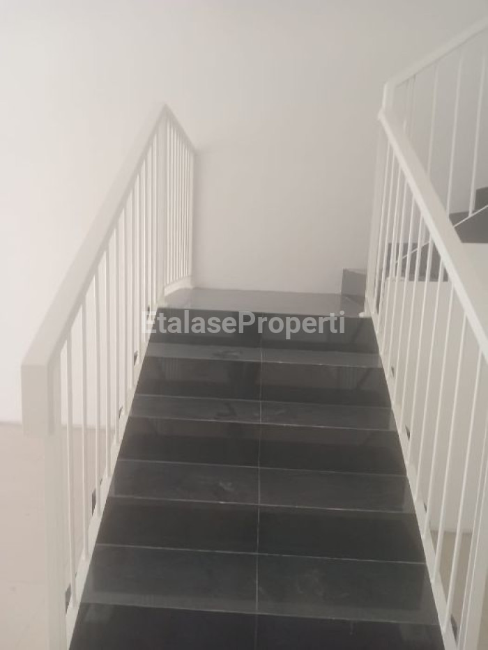 Foto properti Jual  Rumah Baru Gress Royal Residence Cluster Harewood 5