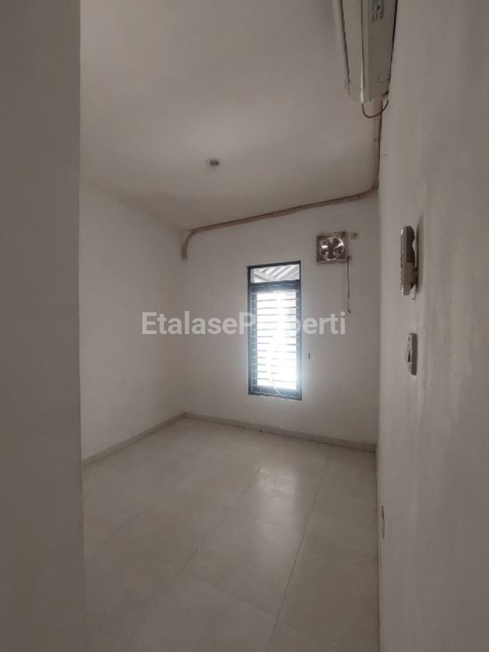 Foto properti DIJUAL/ DISEWAKAN RUMAH NYAMAN DI SURABAYA – LOKASI STRATEGIS & SIAP HUNI! Babatan Pratama, Wiyung Surabaya 2