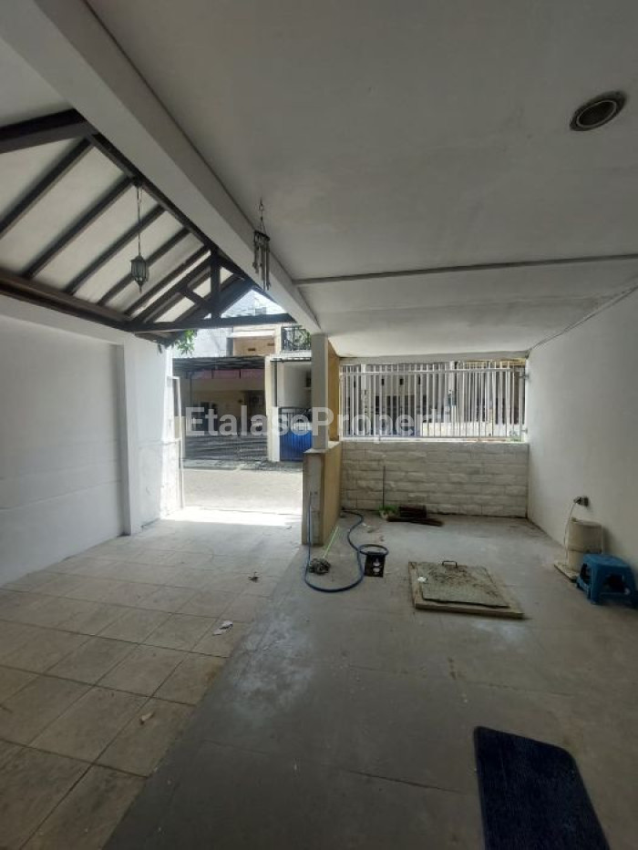 Foto properti DIJUAL/ DISEWAKAN RUMAH NYAMAN DI SURABAYA – LOKASI STRATEGIS & SIAP HUNI! Babatan Pratama, Wiyung Surabaya 3