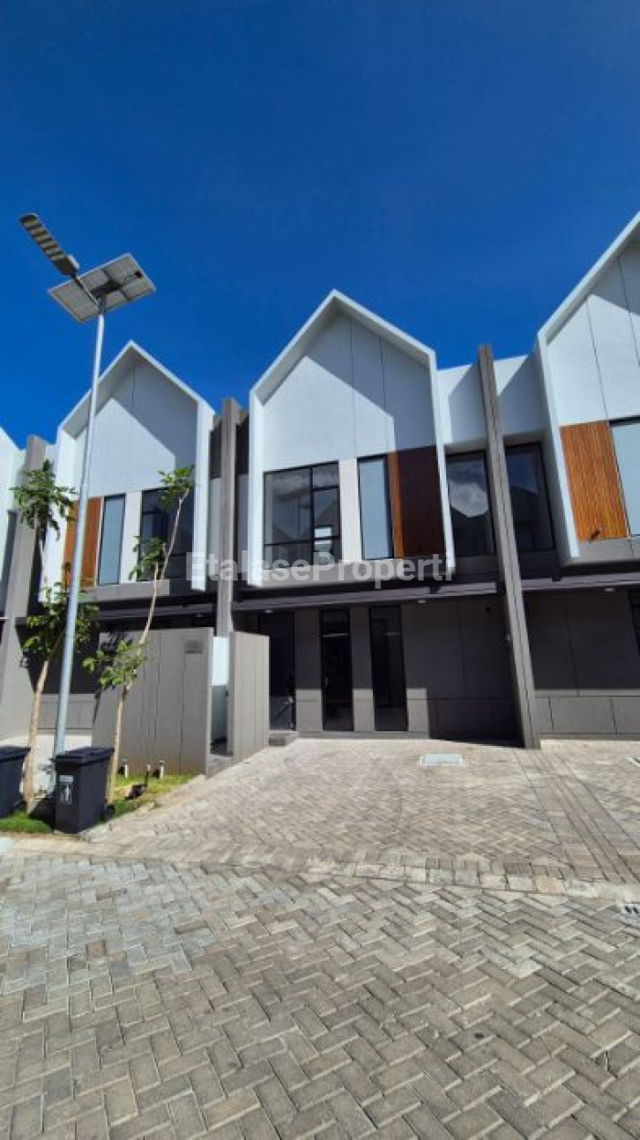 Foto properti Disewakan Rumah Di Grand Eastern Sukolilo 1