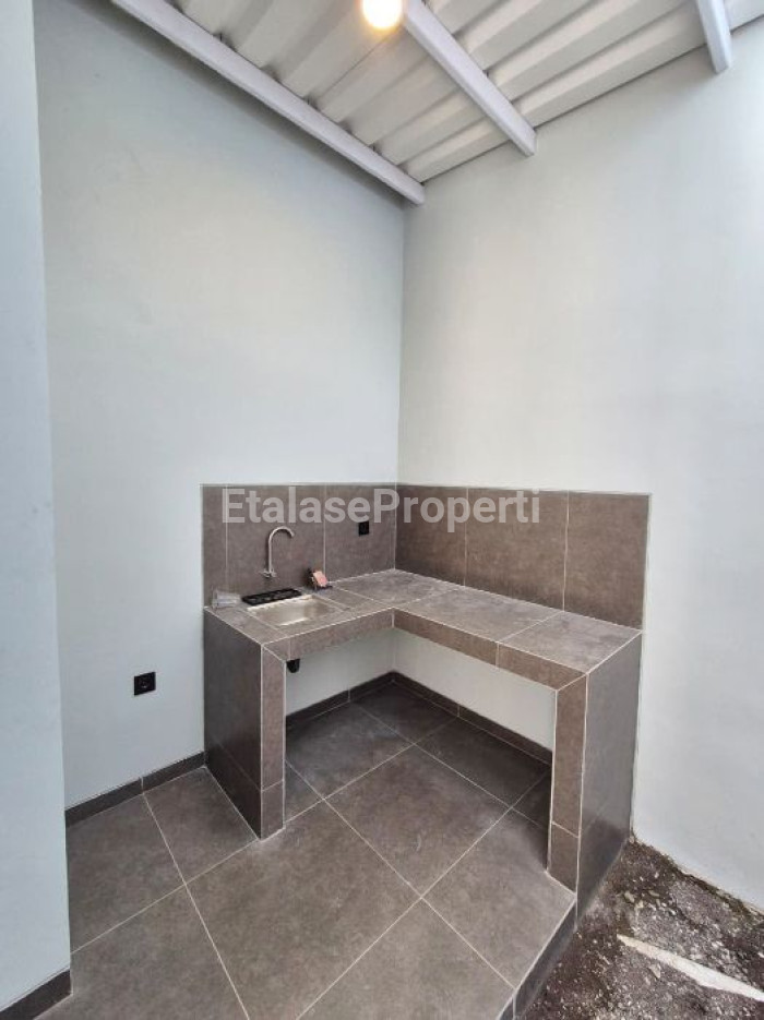 Foto properti Disewakan Rumah Di Grand Eastern Sukolilo 2