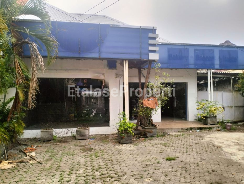 Foto properti Disewakan Rumah Usaha Di Kutai Raya Darmo Pusat Kota Surabaya 1