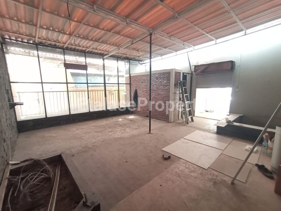 Foto properti Disewakan Rumah Usaha Di Kutai Raya Darmo Pusat Kota Surabaya 3