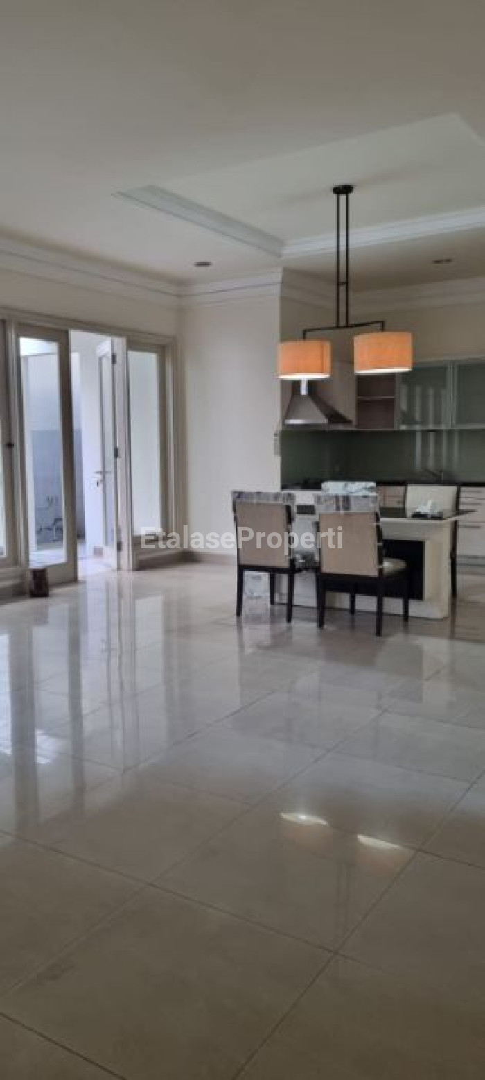 Foto properti Dijual Rumah Puri Galaxy Acacia Gardens Semi Furnish 3