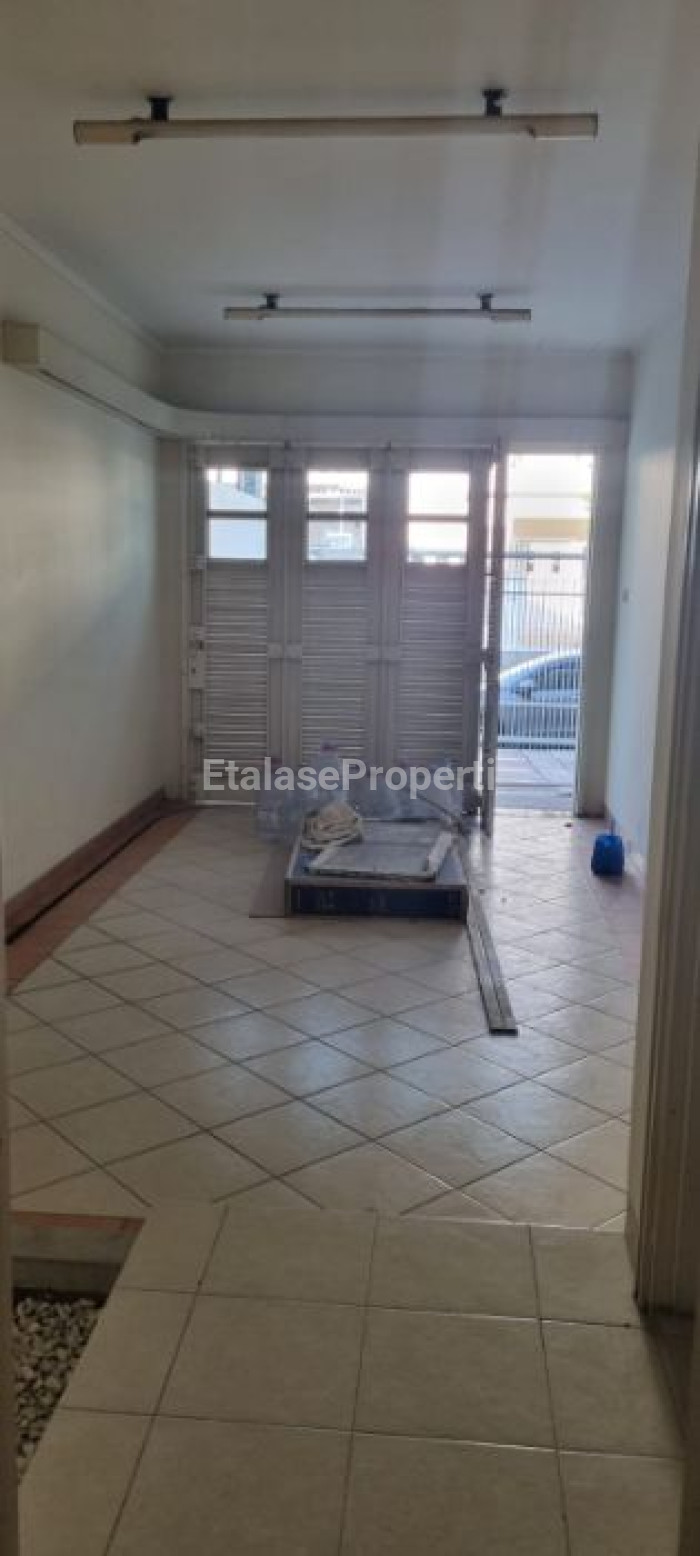 Foto properti Dijual Rumah Puri Galaxy Acacia Gardens Semi Furnish 7