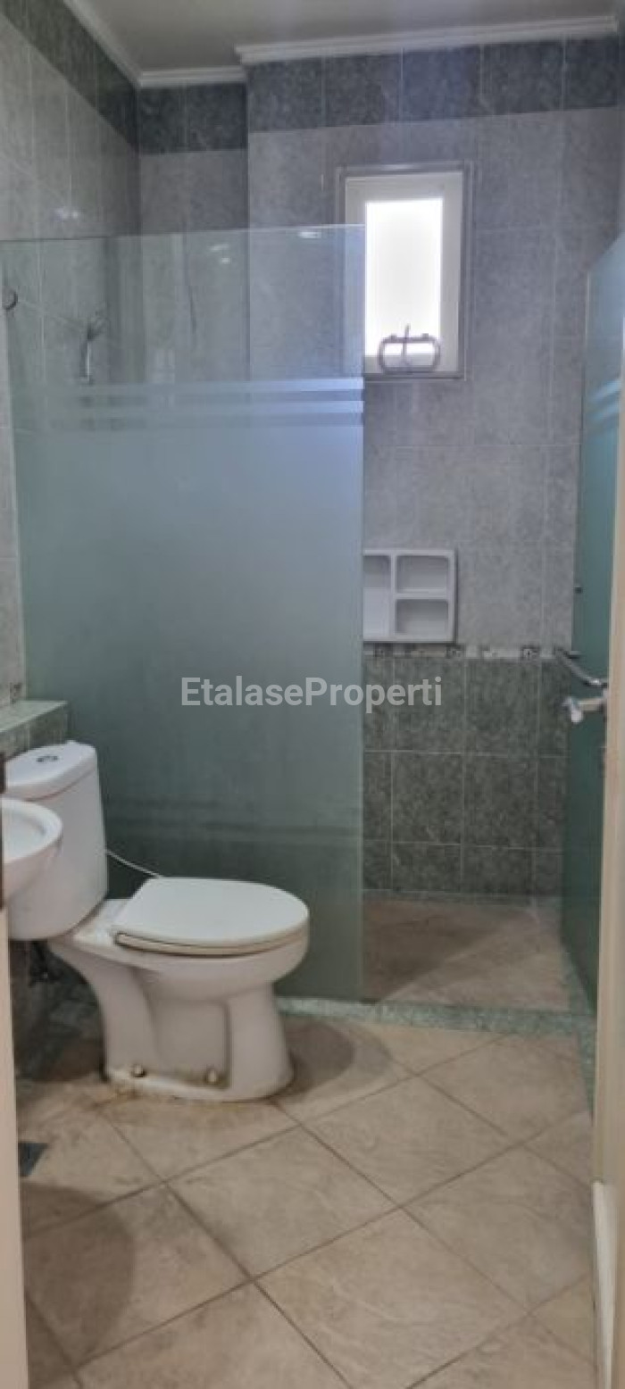 Foto properti Dijual Rumah Puri Galaxy Acacia Gardens Semi Furnish 9