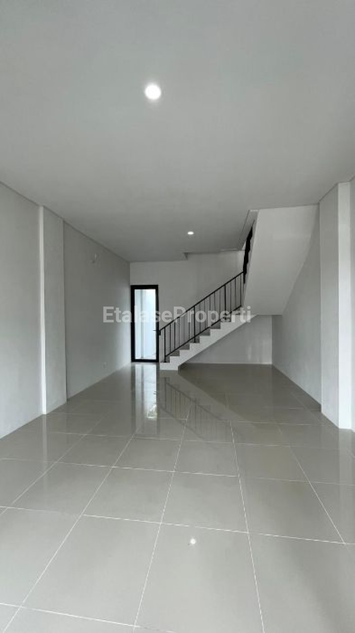 Foto properti SEWA Ruko CBD Driyorejo 3