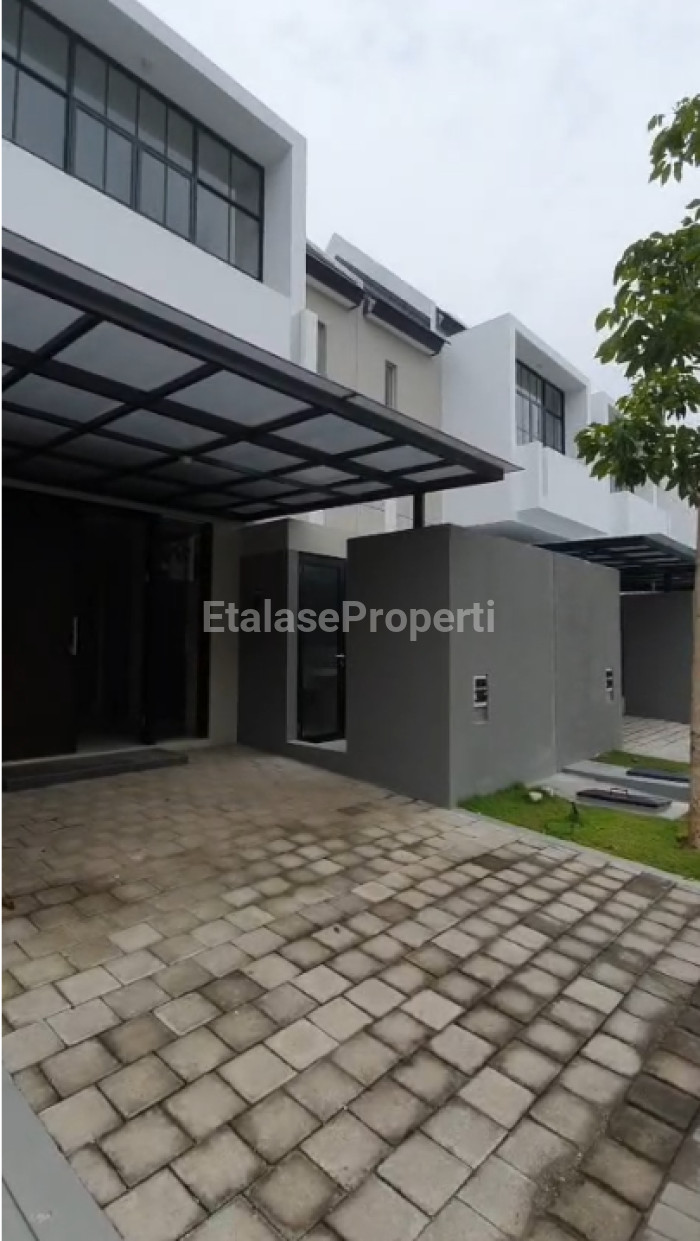 Foto properti Dijual Rumah 2 Lantai Di Perumahan Grand Sunrise, Menganti 2