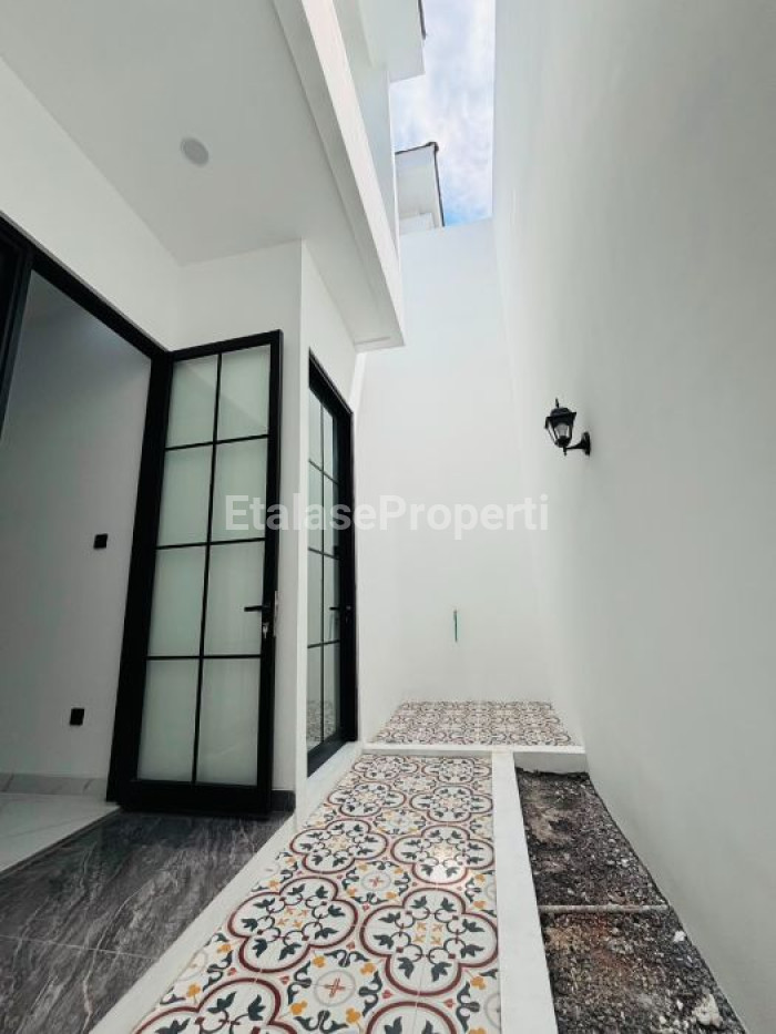 Foto properti Dijual Rumah Babatan Pantai Dekat Grand Kenjeran Mewah 4