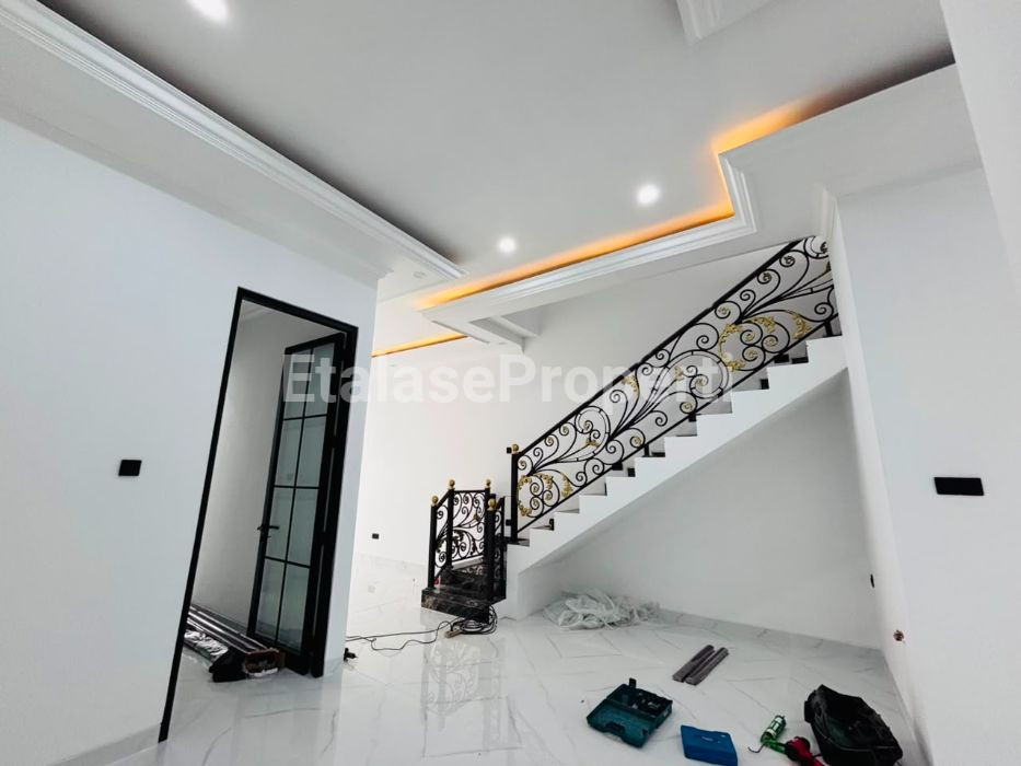 Foto properti Dijual Rumah Babatan Pantai Dekat Grand Kenjeran Mewah 7