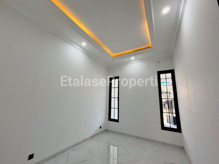 Foto properti Dijual Rumah Babatan Pantai Dekat Grand Kenjeran Mewah 9