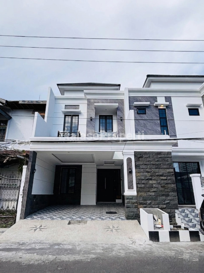 Foto properti Dijual Rumah Di Kertajaya Indah Jalan Utama Komplek Dekat Galaxy Mall 1