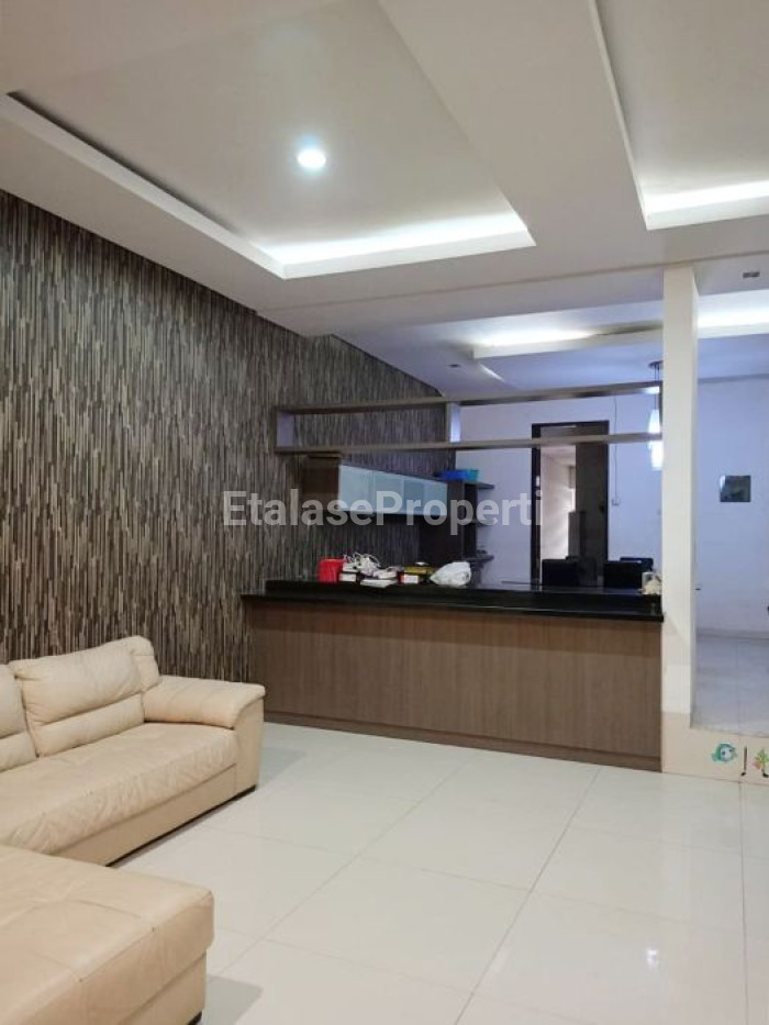 Foto properti Dijual Rumah Bagus Di Jalan Suyoso Probolinggo 7
