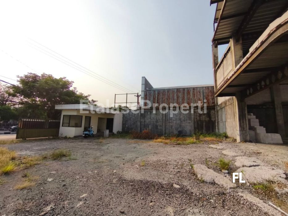 Foto properti Disewakan Tempat Usaha Di Kedungcowek Surabaya 5