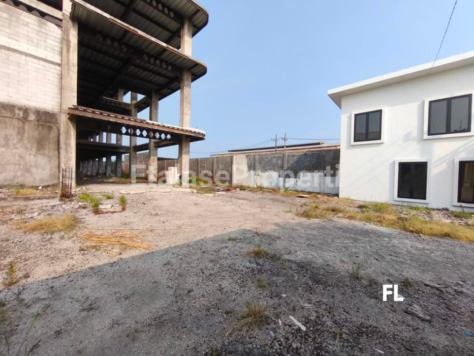 Foto properti Dijual Tempat Usaha Di Kedungcowek Surabaya 10