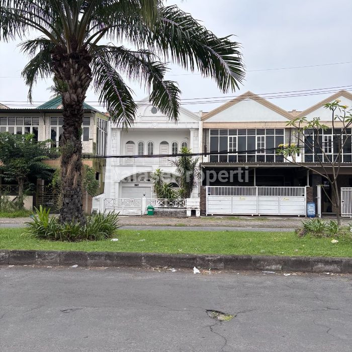 Foto properti Dijual Rumah Nirwana Executive Mansion Dekat Raya Merr 1