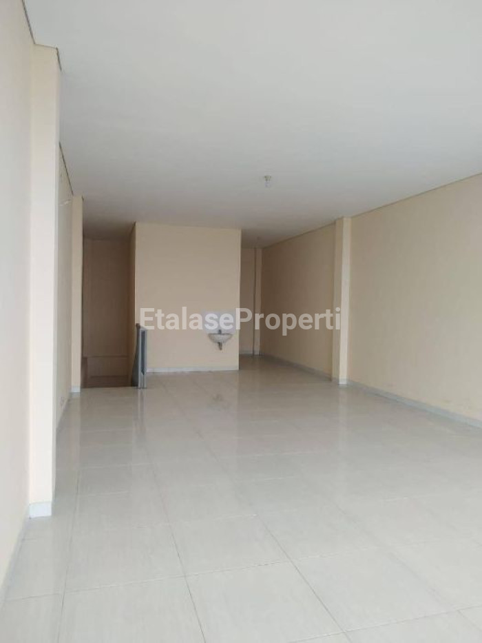 Foto properti Sewa Ruko 3 Lantai Di Jalan Raya Menganti - Wiyung 6