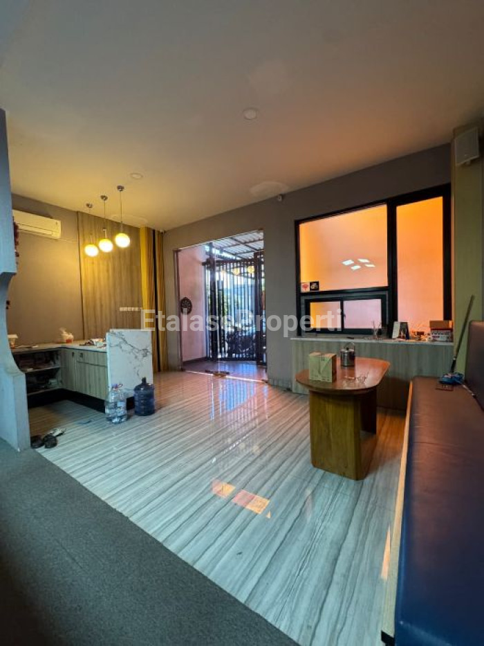 Foto properti Disewakan Ruko Di Raya MERR 7