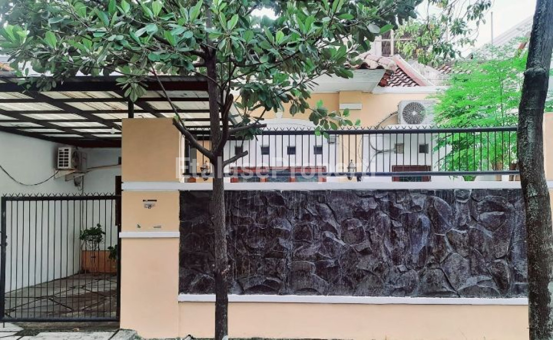 Foto properti Disewakan Rumah Aman Dan Nyaman Di PuriMas Dekat Kampus UPN Surabaya 1