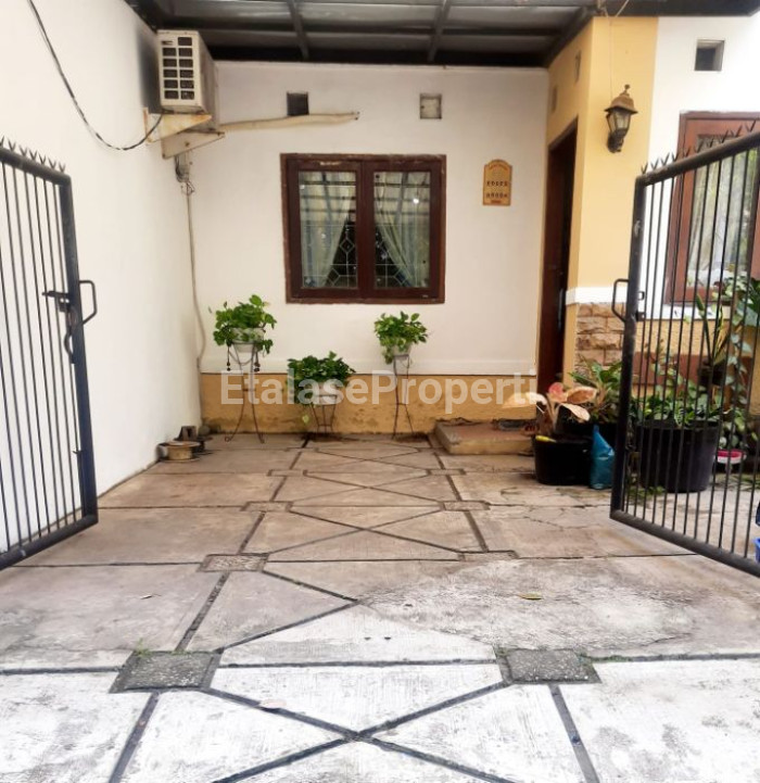 Foto properti Disewakan Rumah Aman Dan Nyaman Di PuriMas Dekat Kampus UPN Surabaya 2