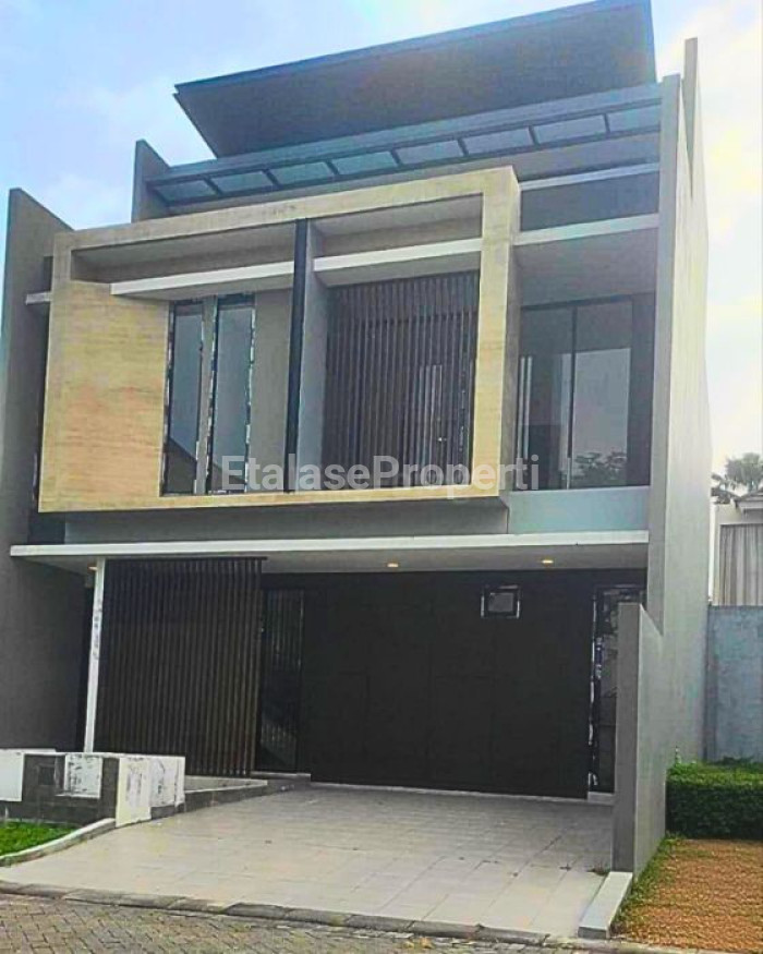Foto properti DIJUAL RUMAH BARU GRESS MINIMALIS 2.5 LANTAI CYRISTAL  GOLF CITRALAND 3