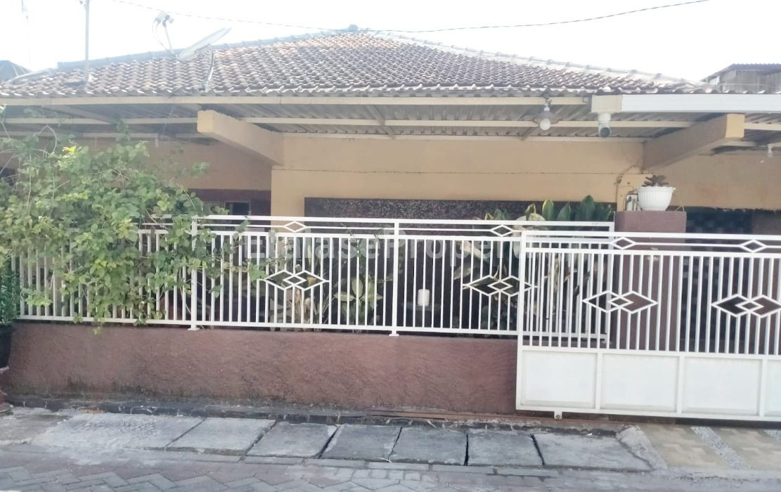 Foto properti DiDijual Rumah Murah Strategis Di Pucang Asri Terletak Tengah Kota Dekat RS Menur Surabaya 1