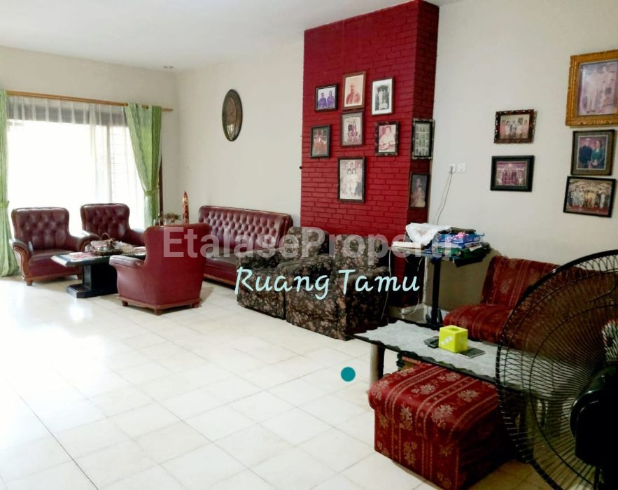 Foto properti DiDijual Rumah Murah Strategis Di Pucang Asri Terletak Tengah Kota Dekat RS Menur Surabaya 2