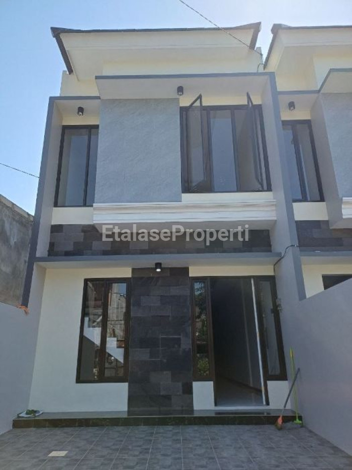Foto properti Dijual Rumah Baru Gress 2 Lantai Gunung Anyar 1