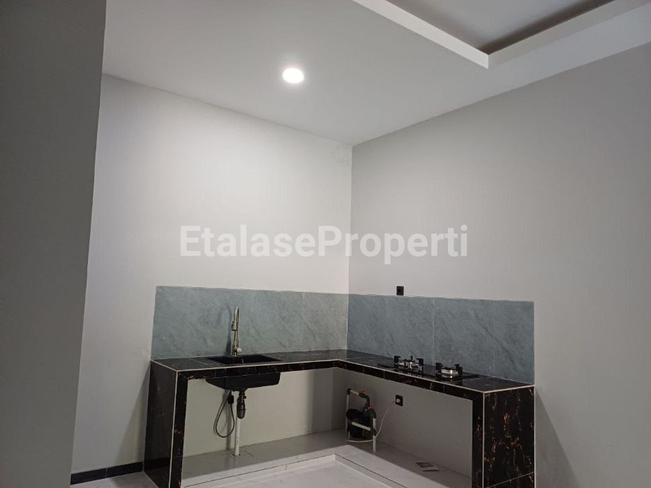 Foto properti Dijual Rumah Baru Gress 2 Lantai Gunung Anyar 5