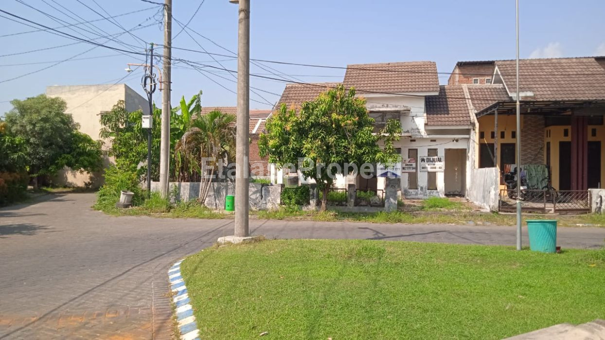 Foto properti Dijual Murah Rumah Hitung Tanah Di Perumahan Surya Residence Cluster Emerald Buduran Sidoarjo 2