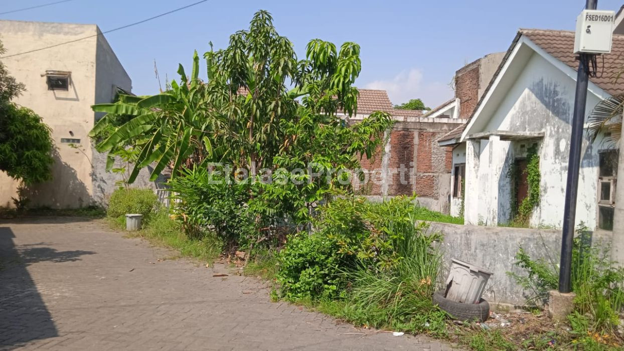 Foto properti Dijual Murah Rumah Hitung Tanah Di Perumahan Surya Residence Cluster Emerald Buduran Sidoarjo 3